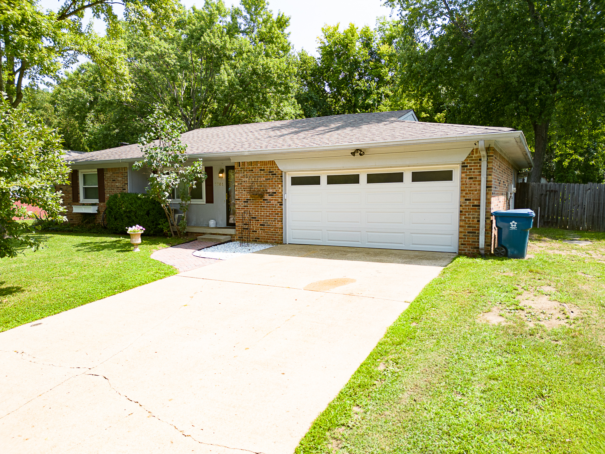 7701 Venetian Way Indianapolis IN 46217