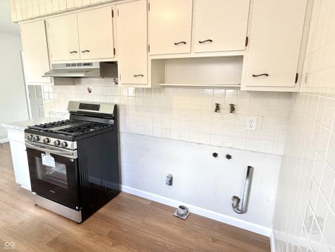 208 N 5th Avenue Beech Grove IN 46107