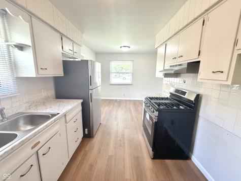 208 N 5th Avenue Beech Grove IN 46107