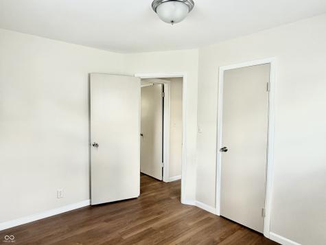 208 N 5th Avenue Beech Grove IN 46107