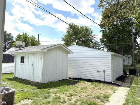 208 N 5th Avenue Beech Grove IN 46107