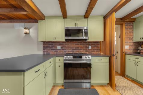 575 Artist Drive Nashville IN 47448