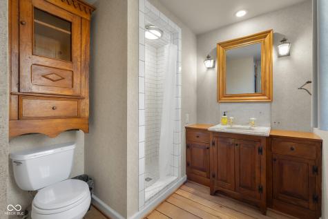 575 Artist Drive Nashville IN 47448