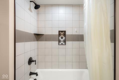 575 Artist Drive Nashville IN 47448