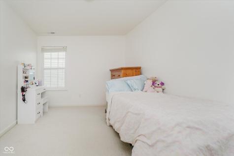 10439 Secretariat Drive Indianapolis IN 46234