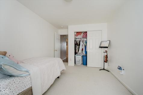10439 Secretariat Drive Indianapolis IN 46234