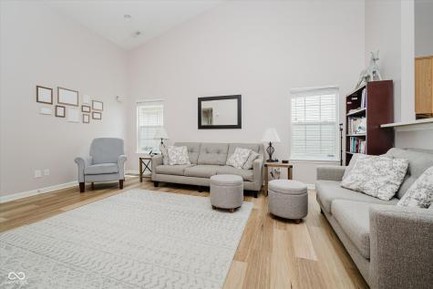 10439 Secretariat Drive Indianapolis IN 46234