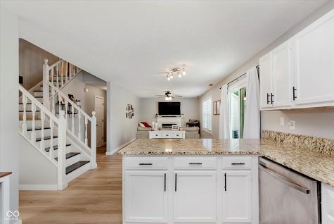 11176 Harrington Lane Fishers IN 46038