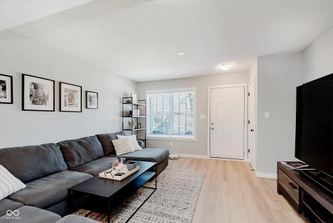 11176 Harrington Lane Fishers IN 46038