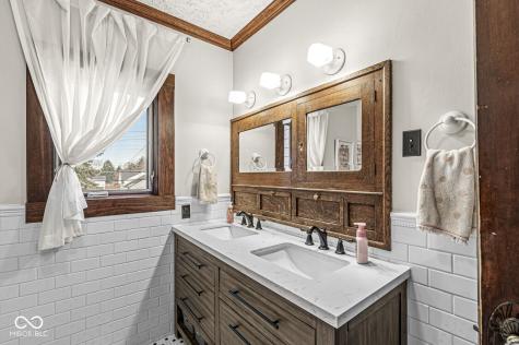 875 S 9th Street Noblesville IN 46060