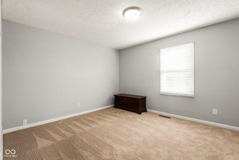 5627 E Homestead Drive Columbus IN 47201