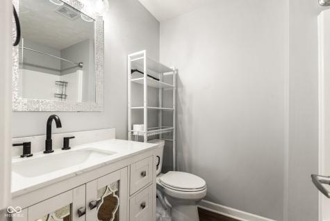 5627 E Homestead Drive Columbus IN 47201