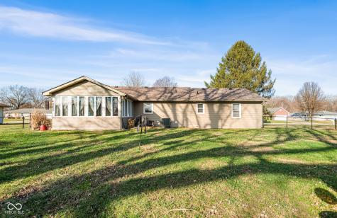 5627 E Homestead Drive Columbus IN 47201