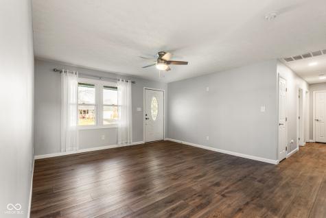 5627 E Homestead Drive Columbus IN 47201