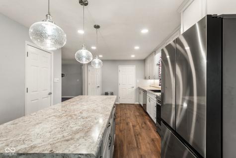 5627 E Homestead Drive Columbus IN 47201