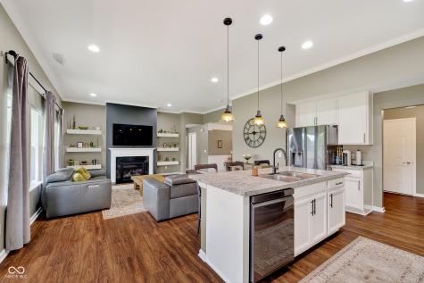 14027 Short Stone Place Mccordsville IN 46055