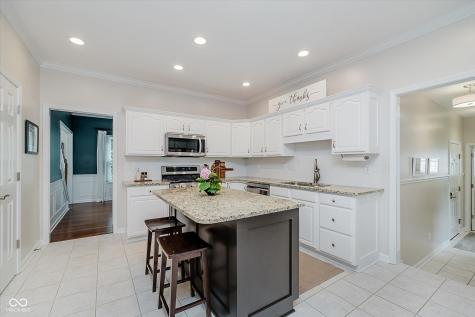 10266 Windward Pass Fishers IN 46037