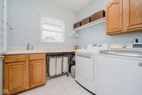 10266 Windward Pass Fishers IN 46037