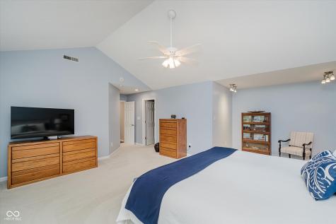 10266 Windward Pass Fishers IN 46037