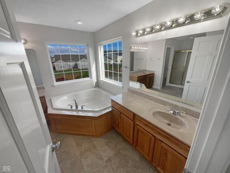 8358 Balmoral Drive Avon IN 46123