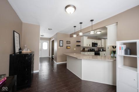8720 Ellington Drive Indianapolis IN 46234