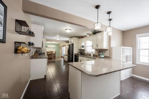 8720 Ellington Drive Indianapolis IN 46234