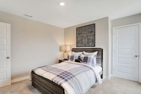 7448 Manor Lake Lane Indianapolis IN 46268