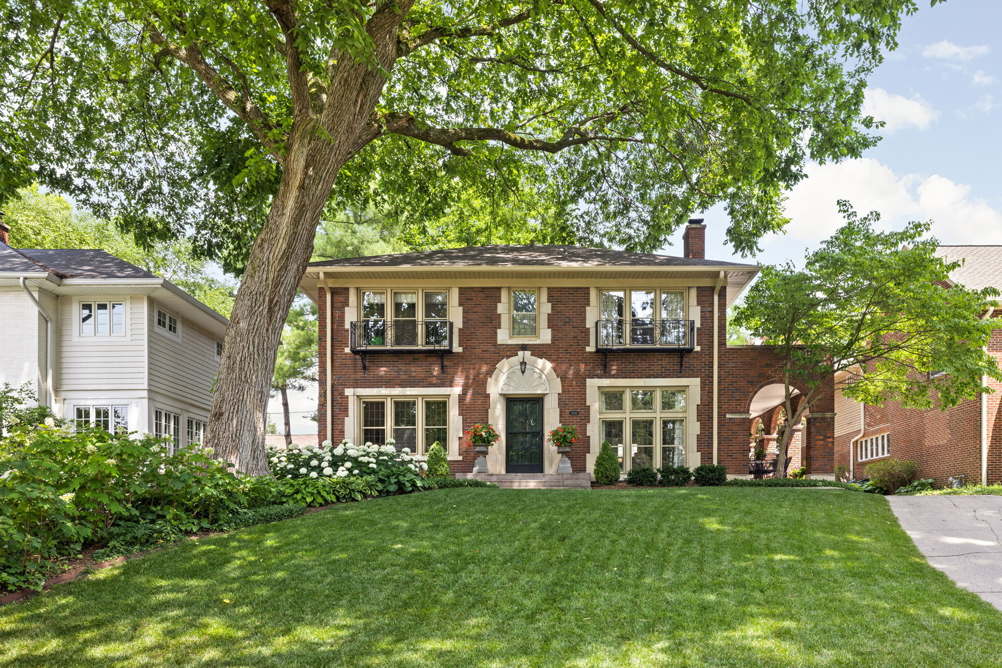5761 N Pennsylvania Street Indianapolis IN 46220