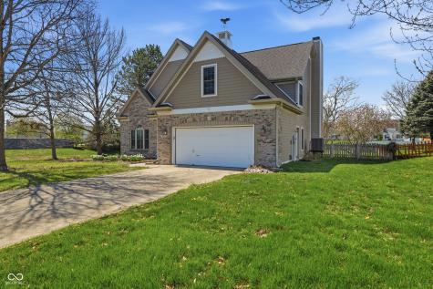 1036 Spanish Lake Drive Avon IN 46123