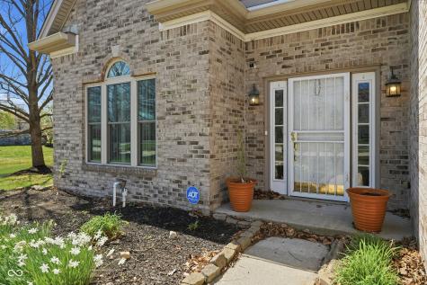 1036 Spanish Lake Drive Avon IN 46123