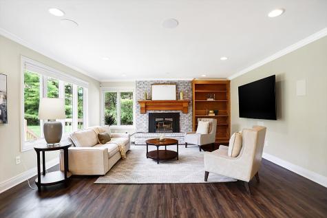 10730 Torrey Pines Circle Carmel IN 46032