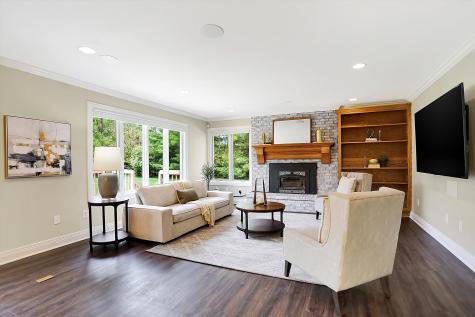 10730 Torrey Pines Circle Carmel IN 46032