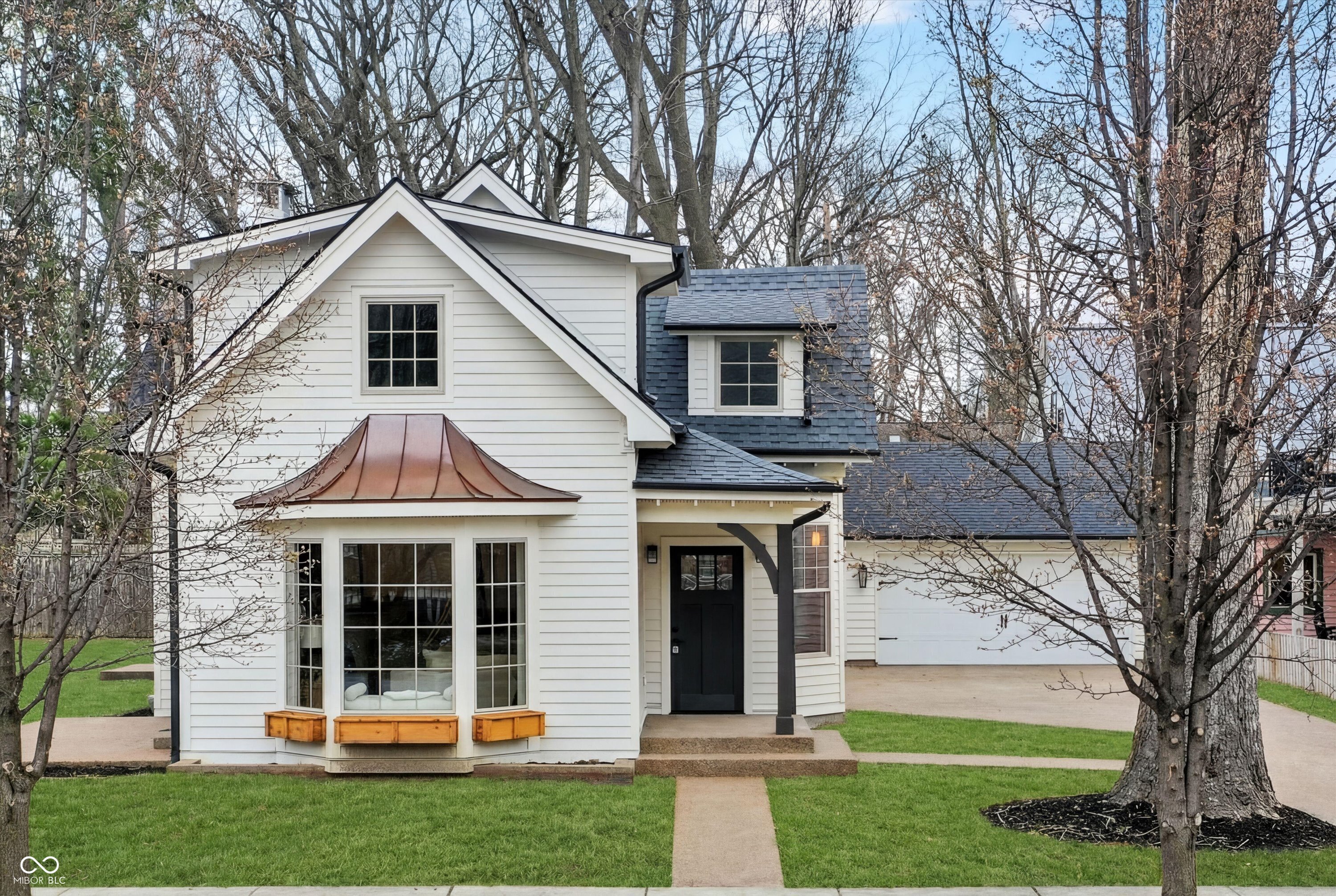 Indianapolis IN, 122 E 32nd Street