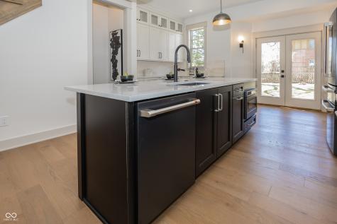 122 E 32nd Street Indianapolis IN 46205
