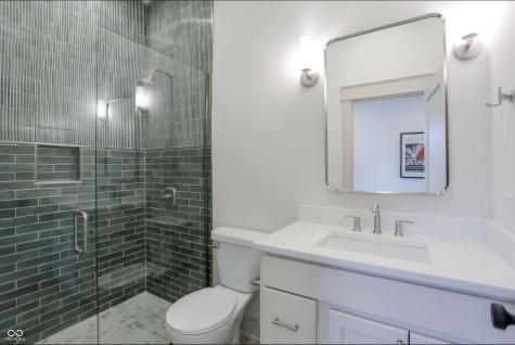 122 E 32nd Street Indianapolis IN 46205