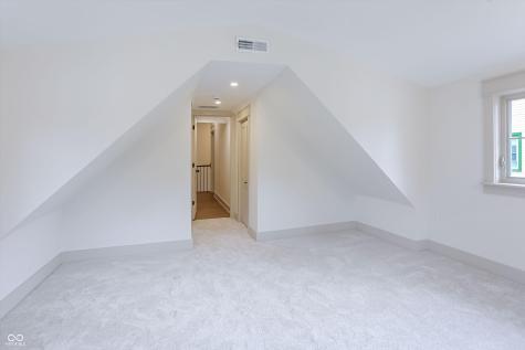 122 E 32nd Street Indianapolis IN 46205