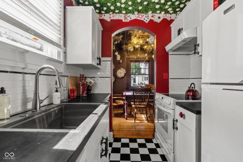 814 E 48th Street Indianapolis IN 46205