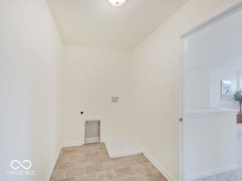 3923 Windstar Way Columbus IN 47203