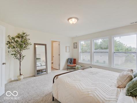 3923 Windstar Way Columbus IN 47203