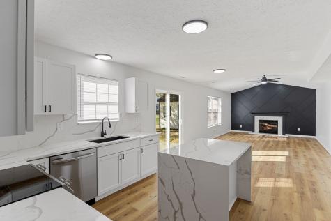 6318 Hazelhatch Drive Indianapolis IN 46268