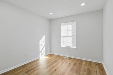 6318 Hazelhatch Drive Indianapolis IN 46268