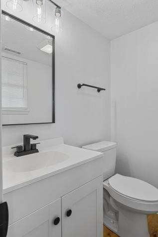 6318 Hazelhatch Drive Indianapolis IN 46268