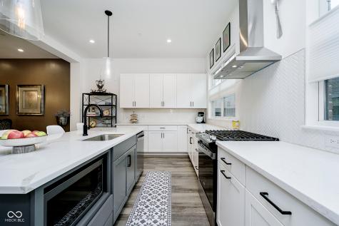 912 Veterans Way Carmel IN 46032