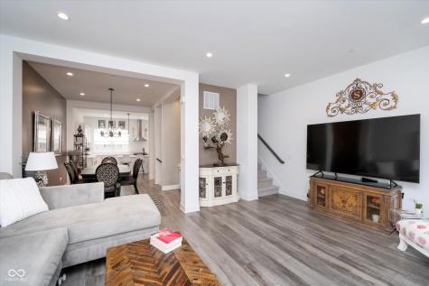 912 Veterans Way Carmel IN 46032