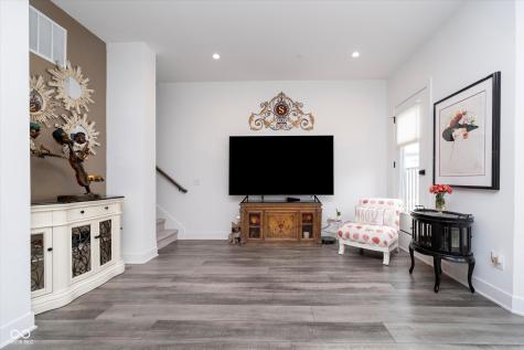 912 Veterans Way Carmel IN 46032