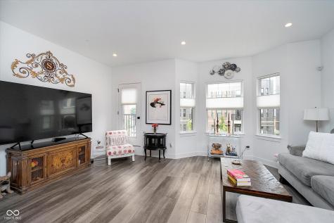 912 Veterans Way Carmel IN 46032