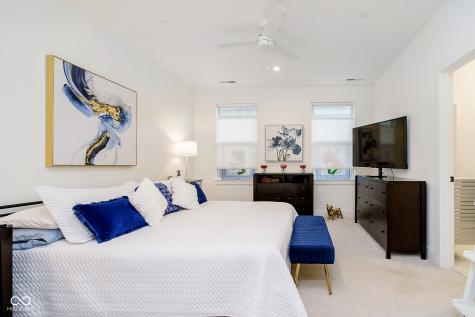 912 Veterans Way Carmel IN 46032