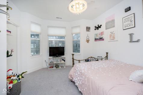 912 Veterans Way Carmel IN 46032