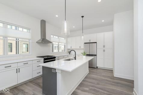 912 Veterans Way Carmel IN 46032