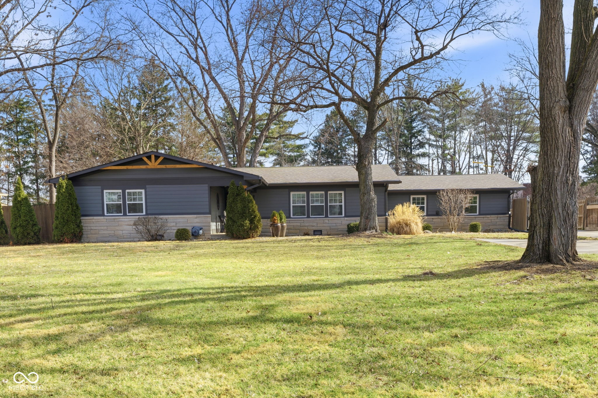 8751 Guilford Avenue Indianapolis IN 46240